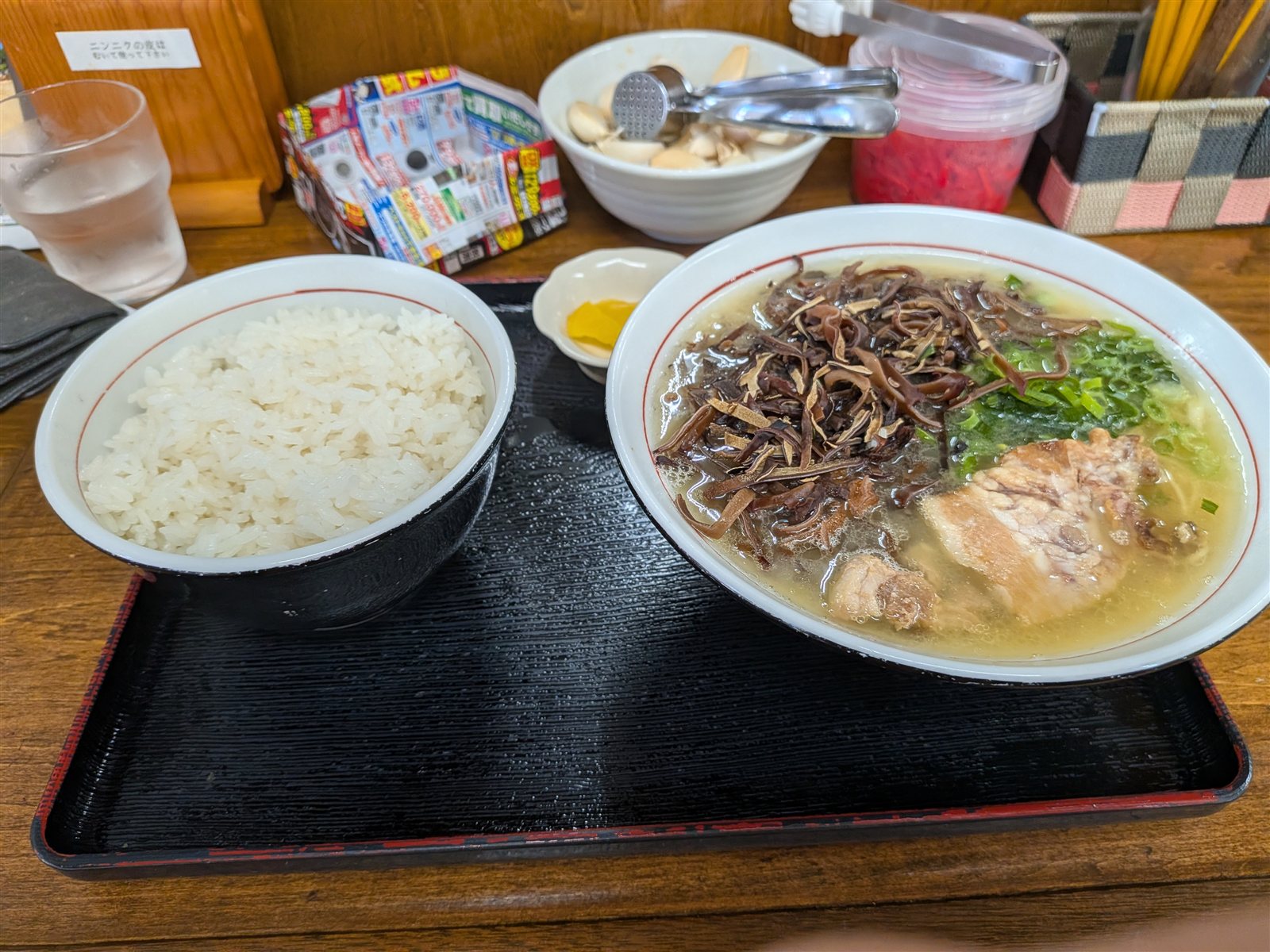 鬼ラーメンと別注文のご飯